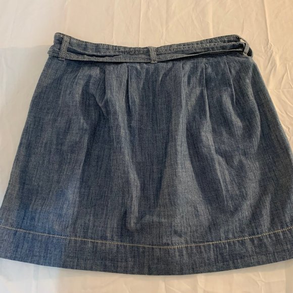 Old Navy Ultra Blue Cotton Lightweight Denim Chambray Mini Skirt Size 4R - Picture 6 of 8